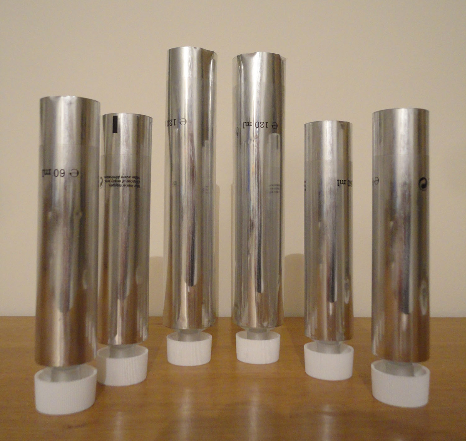 tube-vide-aluminium-broyage-peinture-huile-atelier-fontaines-3.jpg